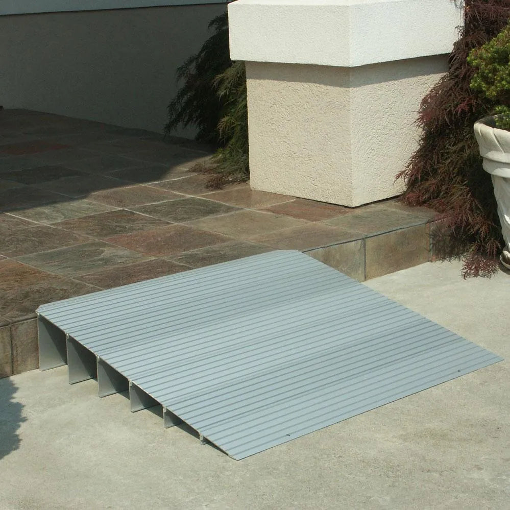 EZ-ACCESS TRANSITIONS Modular Entry Ramp – Aluminum Threshold Ramp System