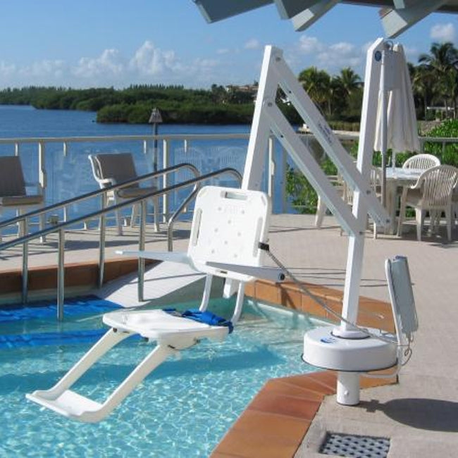 Splash! Spa Lift by S.R. Smith ADA-Compliant