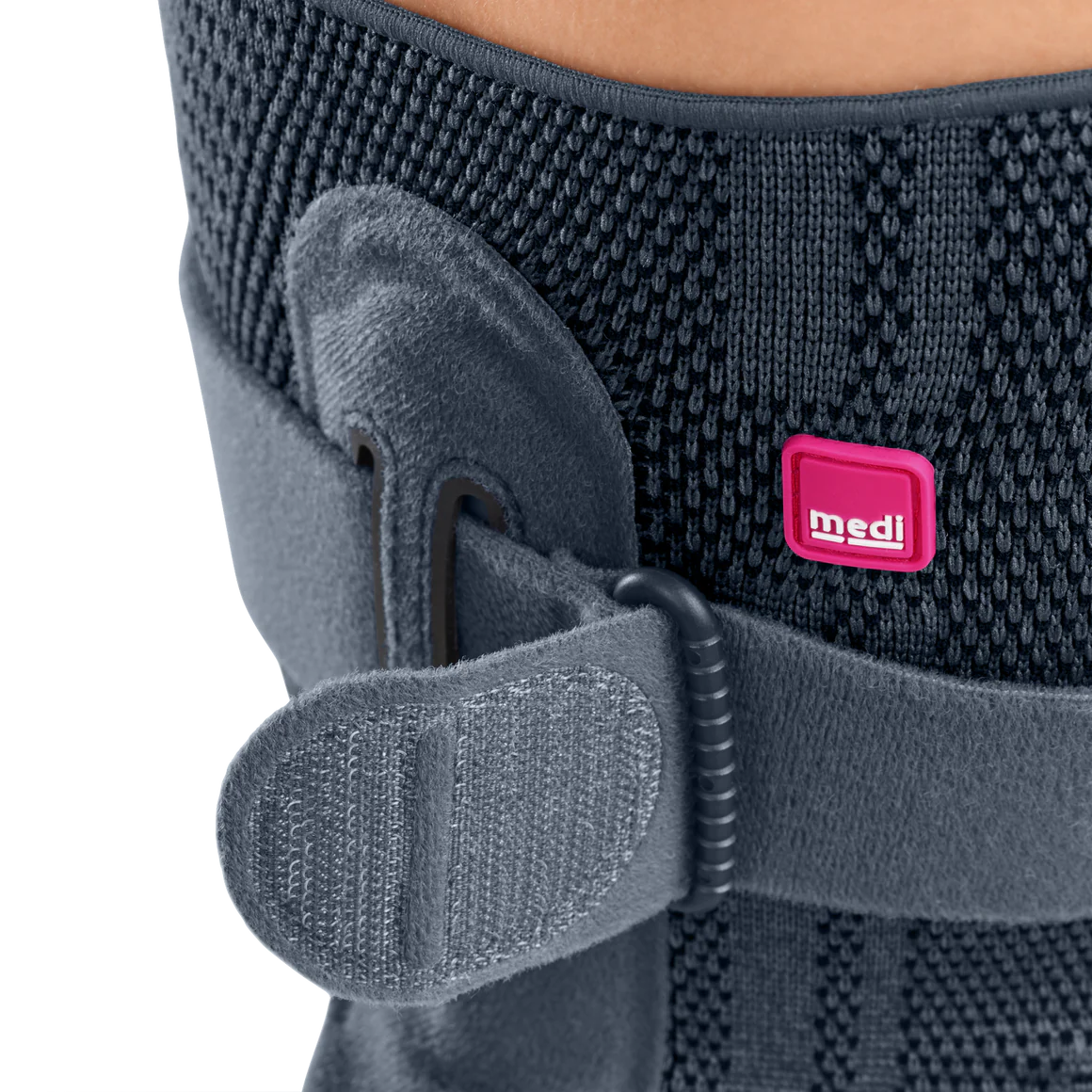 Medi Genumedi Pro Hinged Knee Support – Zero-Friction Advanced Joint Stabilization