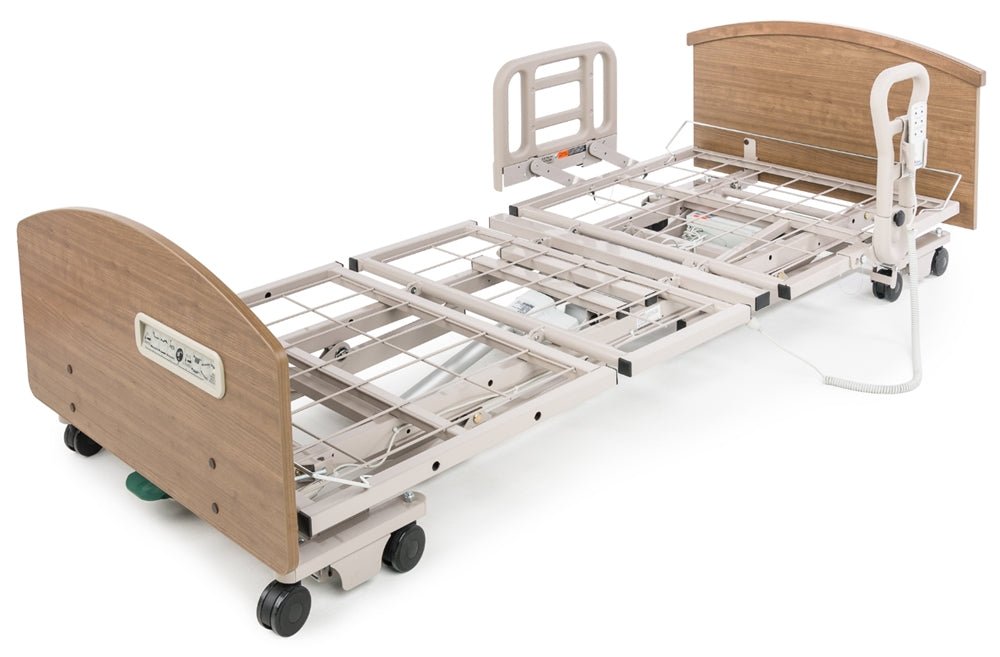 rii 静床20AB Zenith 7200 Hospital Bed | Expandable Hi-Low Bed 550 lb – Medical